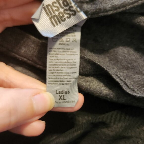 Dog Chasing Butterflies Shirt XL EUC - Picture 5 of 5